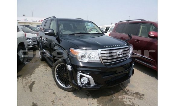 Comprar Importar Toyota Land Cruiser Preto Carro em Import - Dubai em Bengo Province Comprar Importar Toyota Land Cruiser Preto Carro em Import - Dubai em Bengo Province