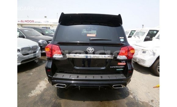 Comprar Importar Toyota Land Cruiser Preto Carro em Import - Dubai em Bengo Province Comprar Importar Toyota Land Cruiser Preto Carro em Import - Dubai em Bengo Province