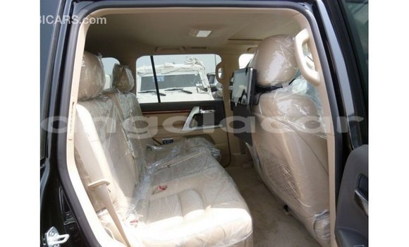 Comprar Importar Toyota Land Cruiser Preto Carro em Import - Dubai em Bengo Province Comprar Importar Toyota Land Cruiser Preto Carro em Import - Dubai em Bengo Province