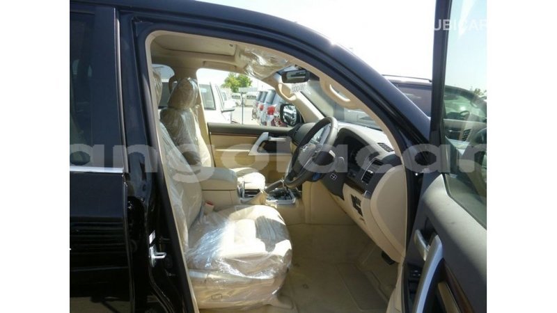 Big with watermark toyota land cruiser bengo province import dubai 6840