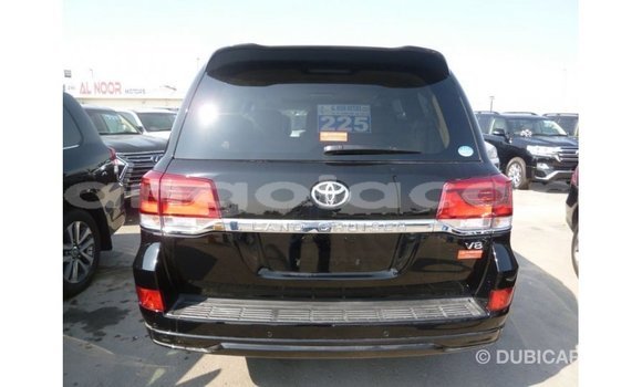 Acheter Import Voiture Toyota Land Cruiser Noir à Import - Dubai, Province de Bengo Acheter Import Voiture Toyota Land Cruiser Noir à Import - Dubai, Province de Bengo