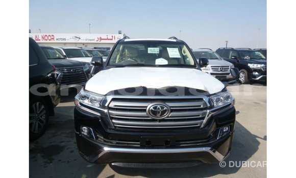 Acheter Import Voiture Toyota Land Cruiser Noir à Import - Dubai, Province de Bengo Acheter Import Voiture Toyota Land Cruiser Noir à Import - Dubai, Province de Bengo