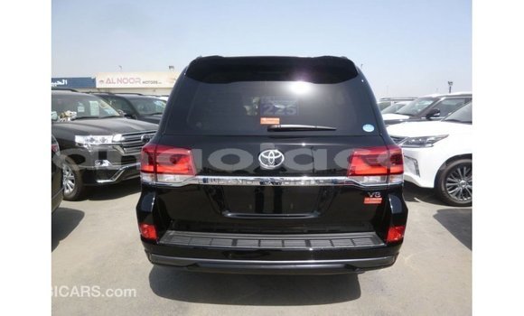 Comprar Importar Toyota Land Cruiser Preto Carro em Import - Dubai em Bengo Province Comprar Importar Toyota Land Cruiser Preto Carro em Import - Dubai em Bengo Province