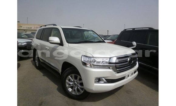 Comprar Importar Toyota Land Cruiser Branco Carro em Import - Dubai em Bengo Province Comprar Importar Toyota Land Cruiser Branco Carro em Import - Dubai em Bengo Province