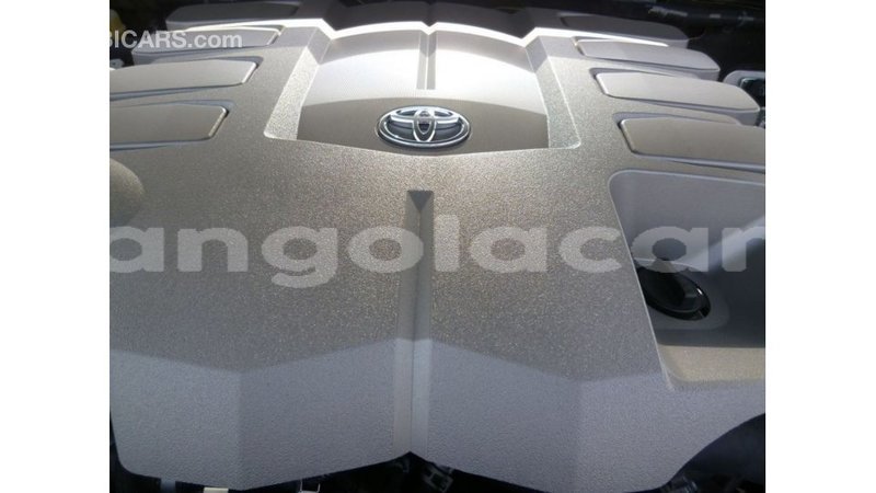 Big with watermark toyota land cruiser bengo province import dubai 6848