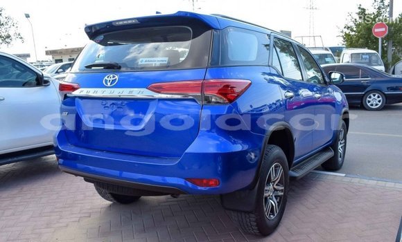 Comprar Importar Toyota Fortuner Azul Carro em Import - Dubai em Bengo Province Comprar Importar Toyota Fortuner Azul Carro em Import - Dubai em Bengo Province