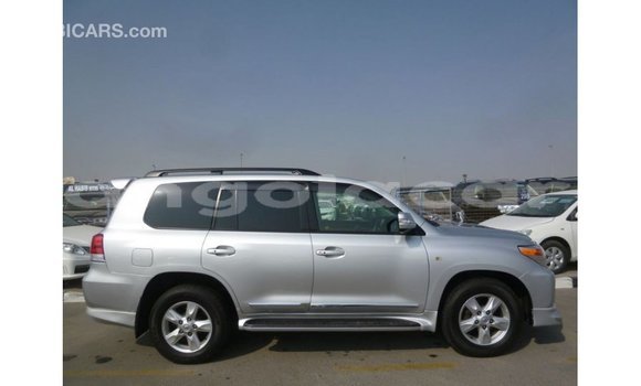 Acheter Import Voiture Toyota Land Cruiser Autre à Import - Dubai, Province de Bengo Acheter Import Voiture Toyota Land Cruiser Autre à Import - Dubai, Province de Bengo