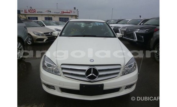 Acheter Import Voiture Mercedes-Benz 200 Blanc à Import - Dubai, Province de Bengo Acheter Import Voiture Mercedes-Benz 200 Blanc à Import - Dubai, Province de Bengo