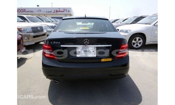 Comprar Importar Mercedes-Benz 200 Preto Carro em Import - Dubai em Bengo Province Comprar Importar Mercedes-Benz 200 Preto Carro em Import - Dubai em Bengo Province