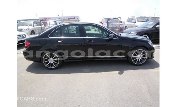 Comprar Importar Mercedes-Benz 200 Preto Carro em Import - Dubai em Bengo Province Comprar Importar Mercedes-Benz 200 Preto Carro em Import - Dubai em Bengo Province