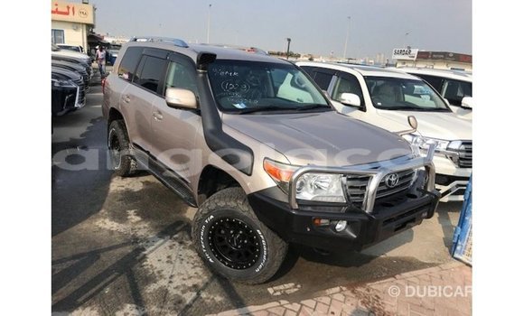Comprar Importar Toyota Land Cruiser Outro Carro em Import - Dubai em Bengo Province Comprar Importar Toyota Land Cruiser Outro Carro em Import - Dubai em Bengo Province