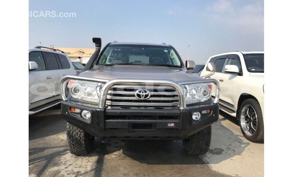 Comprar Importar Toyota Land Cruiser Outro Carro em Import - Dubai em Bengo Province Comprar Importar Toyota Land Cruiser Outro Carro em Import - Dubai em Bengo Province