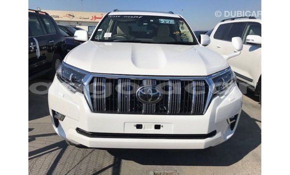 Comprar Importar Toyota Prado Branco Carro em Import - Dubai em Bengo Province Comprar Importar Toyota Prado Branco Carro em Import - Dubai em Bengo Province