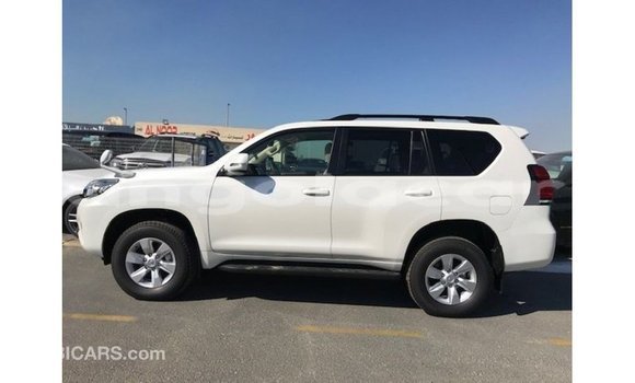 Comprar Importar Toyota Prado Branco Carro em Import - Dubai em Bengo Province Comprar Importar Toyota Prado Branco Carro em Import - Dubai em Bengo Province