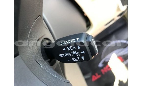 Comprar Importar Toyota Prado Branco Carro em Import - Dubai em Bengo Province Comprar Importar Toyota Prado Branco Carro em Import - Dubai em Bengo Province