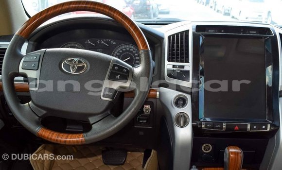 Comprar Importar Toyota Land Cruiser Outro Carro em Import - Dubai em Bengo Province Comprar Importar Toyota Land Cruiser Outro Carro em Import - Dubai em Bengo Province