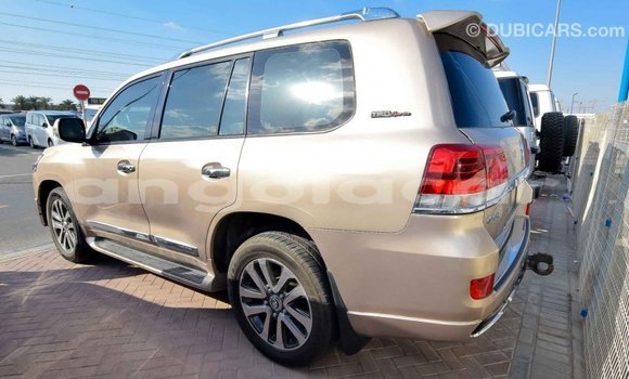 Comprar Importar Toyota Land Cruiser Outro Carro em Import - Dubai em Bengo Province Comprar Importar Toyota Land Cruiser Outro Carro em Import - Dubai em Bengo Province