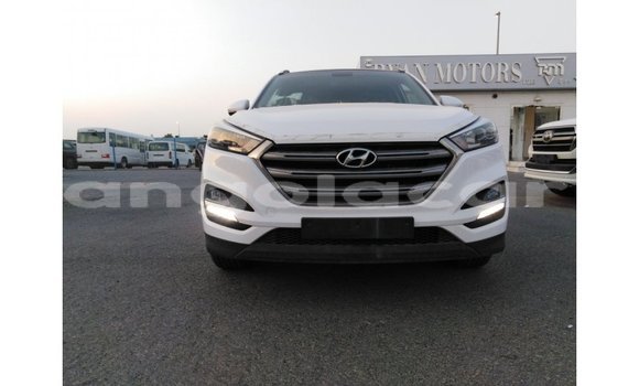 Comprar Importar Hyundai Tucson Branco Carro em Import - Dubai em Bengo Province Comprar Importar Hyundai Tucson Branco Carro em Import - Dubai em Bengo Province