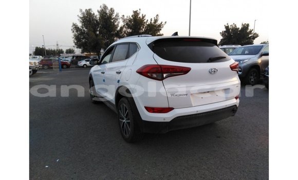 Comprar Importar Hyundai Tucson Branco Carro em Import - Dubai em Bengo Province Comprar Importar Hyundai Tucson Branco Carro em Import - Dubai em Bengo Province