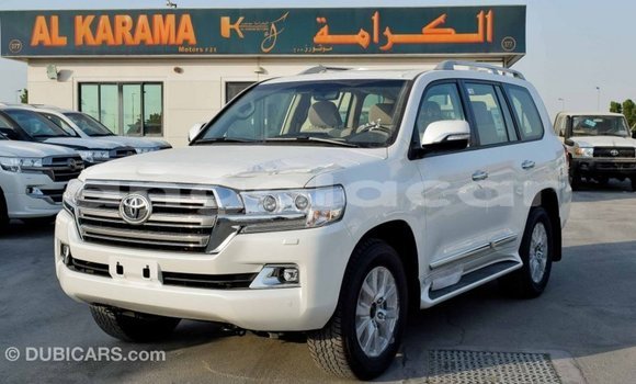 Buy Import Toyota Land Cruiser White Car in Import - Dubai in Bengo Province Buy Import Toyota Land Cruiser White Car in Import - Dubai in Bengo Province