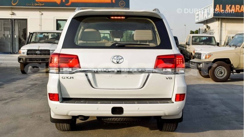 Big with watermark toyota land cruiser bengo province import dubai 6884