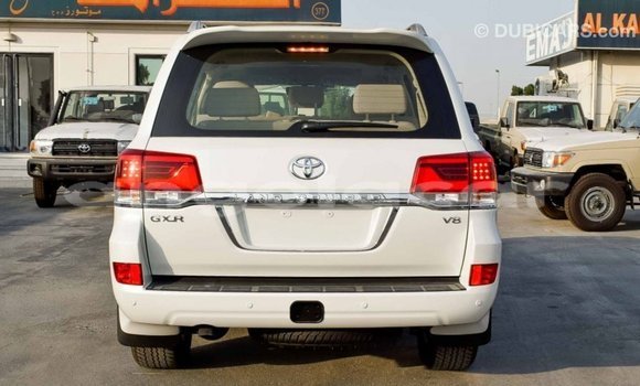 Buy Import Toyota Land Cruiser White Car in Import - Dubai in Bengo Province Buy Import Toyota Land Cruiser White Car in Import - Dubai in Bengo Province