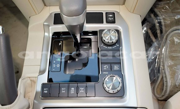 Buy Import Toyota Land Cruiser White Car in Import - Dubai in Bengo Province Buy Import Toyota Land Cruiser White Car in Import - Dubai in Bengo Province