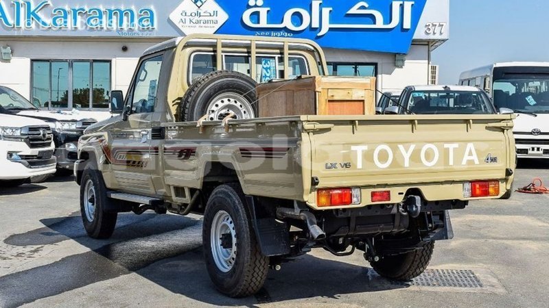 Big with watermark toyota land cruiser bengo province import dubai 6897