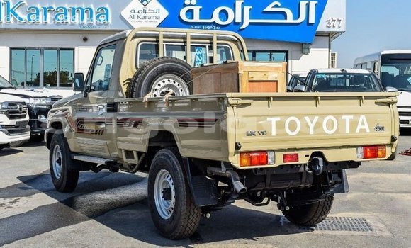 Acheter Import Voiture Toyota Land Cruiser Beige à Import - Dubai, Province de Bengo Acheter Import Voiture Toyota Land Cruiser Beige à Import - Dubai, Province de Bengo