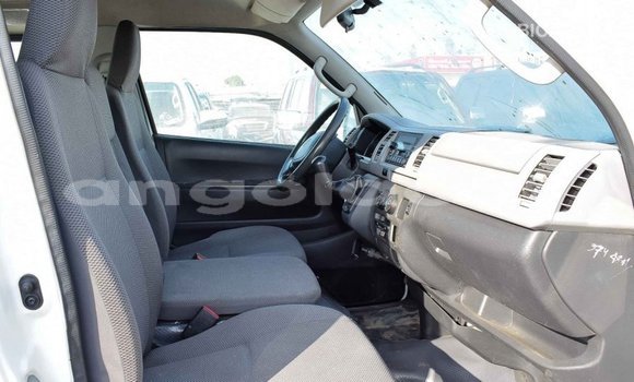 Comprar Importar Toyota Hiace Branco Carro em Import - Dubai em Bengo Province Comprar Importar Toyota Hiace Branco Carro em Import - Dubai em Bengo Province