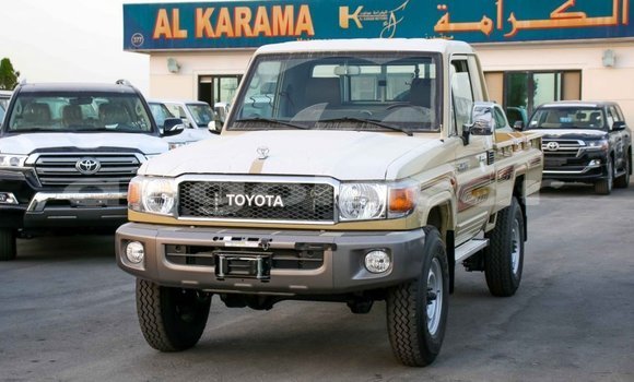 Acheter Import Voiture Toyota Land Cruiser Beige à Import - Dubai, Province de Bengo Acheter Import Voiture Toyota Land Cruiser Beige à Import - Dubai, Province de Bengo