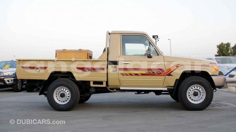 Big with watermark toyota land cruiser bengo province import dubai 6900