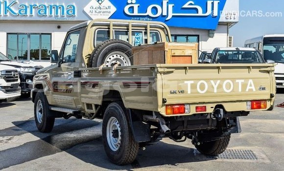 Comprar Importar Toyota Land Cruiser Bege Carro em Import - Dubai em Bengo Province Comprar Importar Toyota Land Cruiser Bege Carro em Import - Dubai em Bengo Province