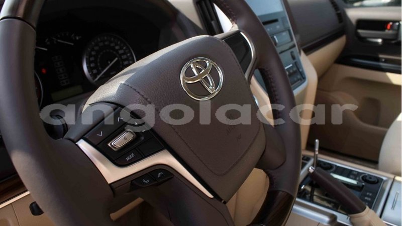 Big with watermark toyota land cruiser bengo province import dubai 6907