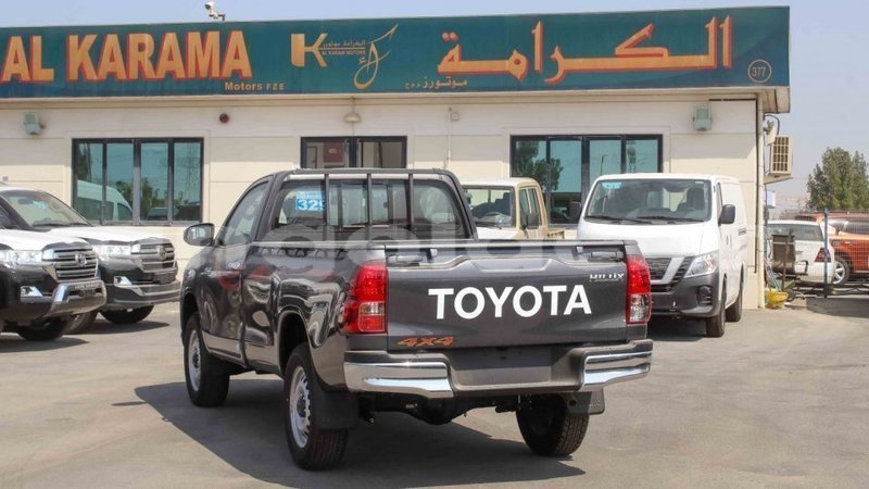 Big with watermark toyota hilux bengo province import dubai 6910