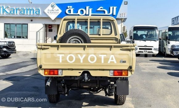 Acheter Import Voiture Toyota Land Cruiser Beige à Import - Dubai, Province de Bengo Acheter Import Voiture Toyota Land Cruiser Beige à Import - Dubai, Province de Bengo