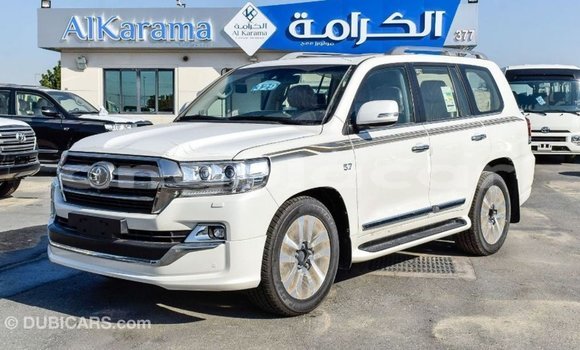 Acheter Import Voiture Toyota Land Cruiser Blanc à Import - Dubai, Province de Bengo Acheter Import Voiture Toyota Land Cruiser Blanc à Import - Dubai, Province de Bengo