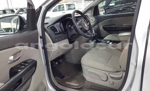 Comprar Importar Kia Carnival Outro Carro em Import - Dubai em Bengo Province Comprar Importar Kia Carnival Outro Carro em Import - Dubai em Bengo Province