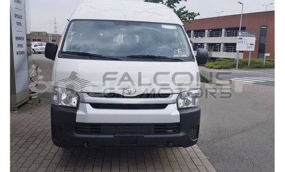 Buy Import Toyota Hiace White Car in Import - Dubai in Bengo Province Buy Import Toyota Hiace White Car in Import - Dubai in Bengo Province