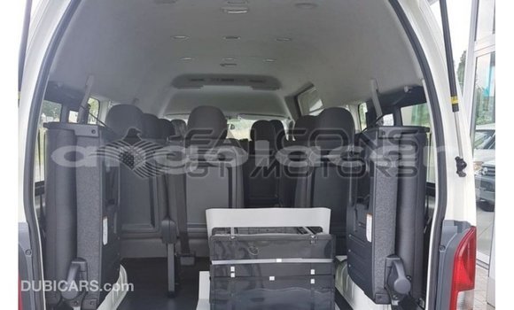 Buy Import Toyota Hiace White Car in Import - Dubai in Bengo Province Buy Import Toyota Hiace White Car in Import - Dubai in Bengo Province
