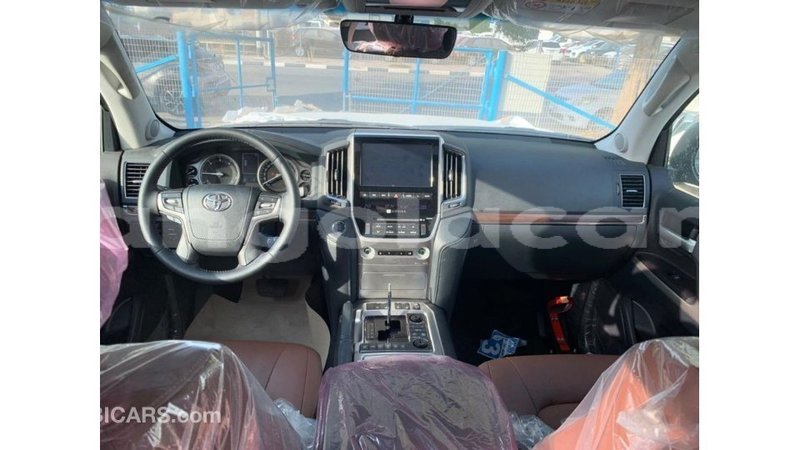 Big with watermark toyota land cruiser bengo province import dubai 6927