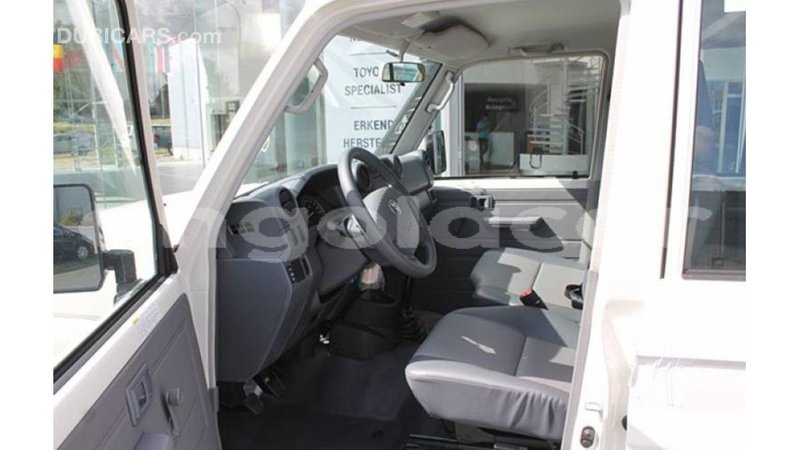 Big with watermark toyota land cruiser bengo province import dubai 6935