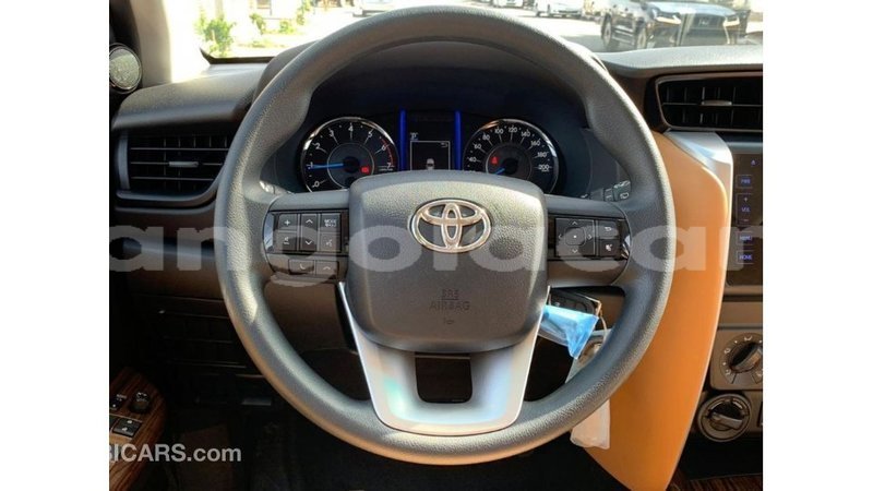 Big with watermark toyota fortuner bengo province import dubai 6939