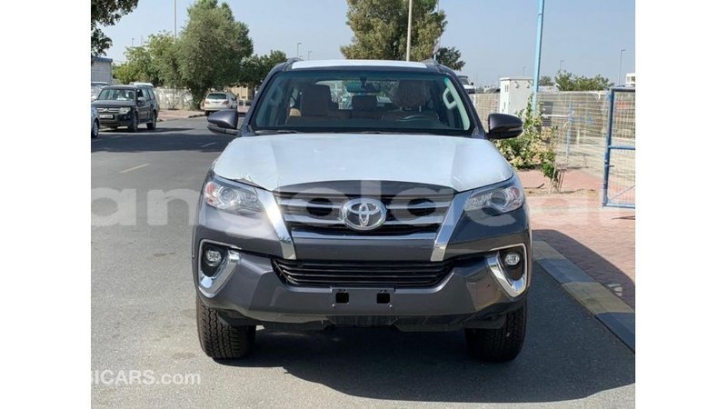 Big with watermark toyota fortuner bengo province import dubai 6939