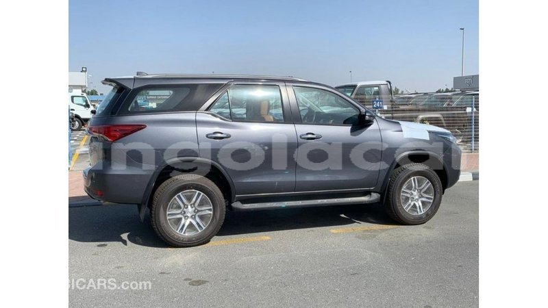 Big with watermark toyota fortuner bengo province import dubai 6939