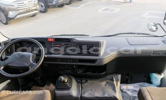 Buy Import Toyota Coaster White Car in Import - Dubai in Bengo Province Buy Import Toyota Coaster White Car in Import - Dubai in Bengo Province