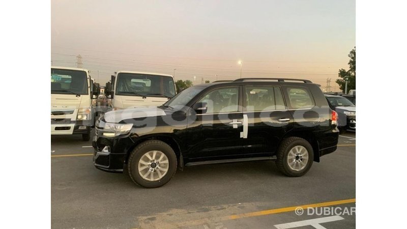 Big with watermark toyota land cruiser bengo province import dubai 6946