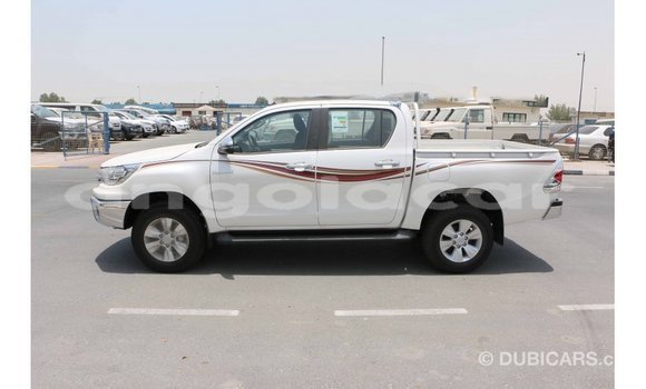 Comprar Importar Toyota Hilux Branco Carro em Import - Dubai em Bengo Province Comprar Importar Toyota Hilux Branco Carro em Import - Dubai em Bengo Province