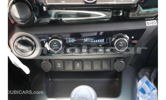 Comprar Importar Toyota Hilux Branco Carro em Import - Dubai em Bengo Province Comprar Importar Toyota Hilux Branco Carro em Import - Dubai em Bengo Province