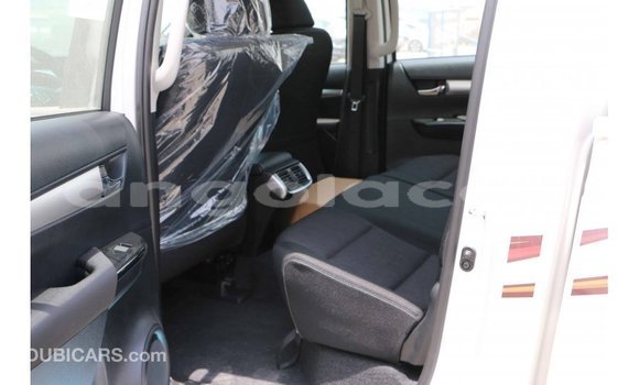 Comprar Importar Toyota Hilux Branco Carro em Import - Dubai em Bengo Province Comprar Importar Toyota Hilux Branco Carro em Import - Dubai em Bengo Province